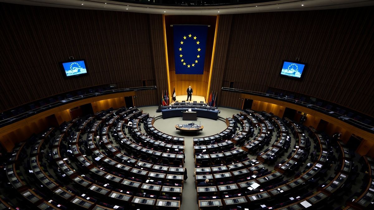 Misstrauensvotum gegen Ursula von der Leyen gescheitert